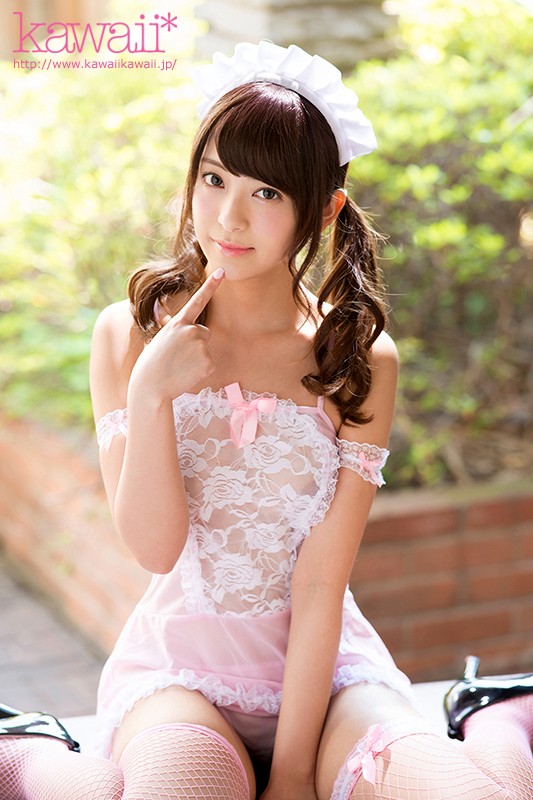 ぶっかけ解禁！即尺おしゃぶり大好き舐めまわしアイドルメイド 桜もこ