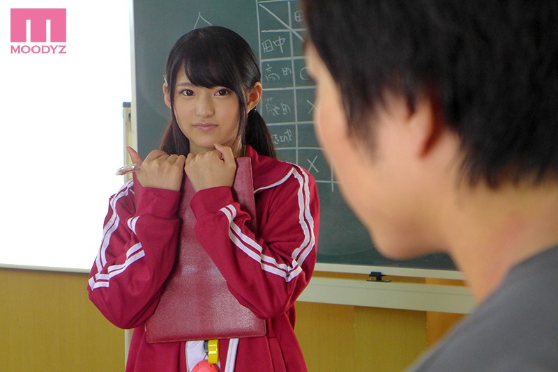 2泊3日の夏合宿で先輩マネージャーとまさかの相部屋。汗だくでSEXしまくった青春時代。 渚みつき