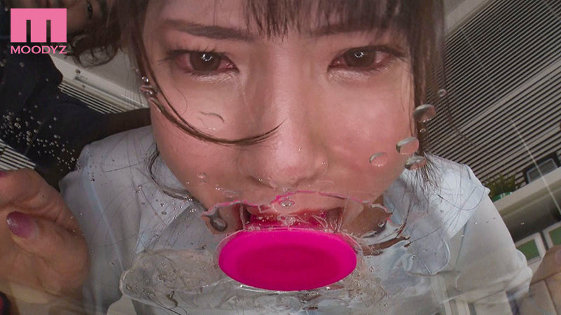 旦那をクビにしたくなければあいつ(夫)の上司のオレの喉奥イラマを受け入れろ。 竹内夏希