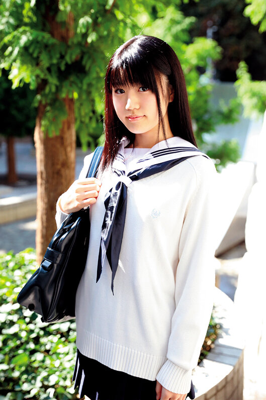 性支配を受け入れる無抵抗な美少女たち File.10