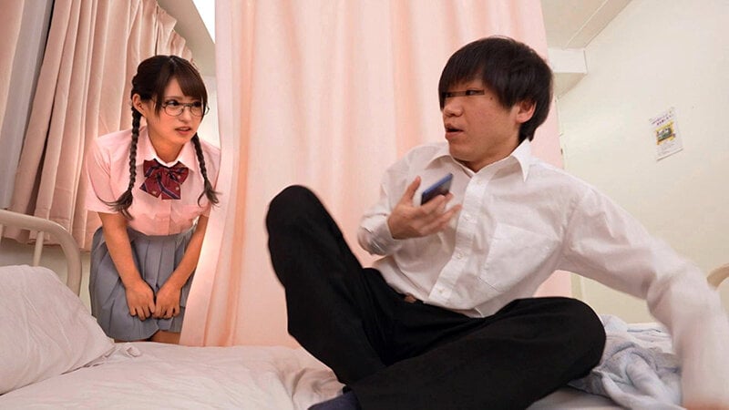 【M男必見!!】地味で真面目そうな女子生徒が実は超が付くほどド淫乱だった!?やらかしてしまった決定的瞬間を目撃され、弱みを握られ脅迫逆レ●プ 呼び出された先で乳首やチ●ポをこねくり回されオモチャにされてしまった!!