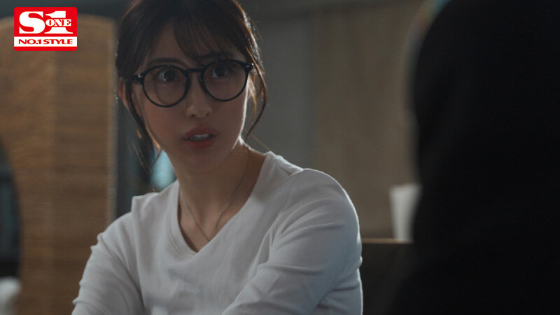 マジメな人妻がマッチングアプリで出会った若い男と狂った性活 星宮一花