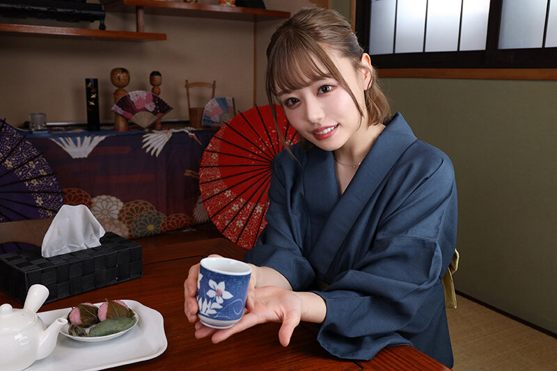 【VR】1泊2日射精し終えるまでエンドレスに快楽中枢を刺激する逆夜●い旅館 浜崎真緒