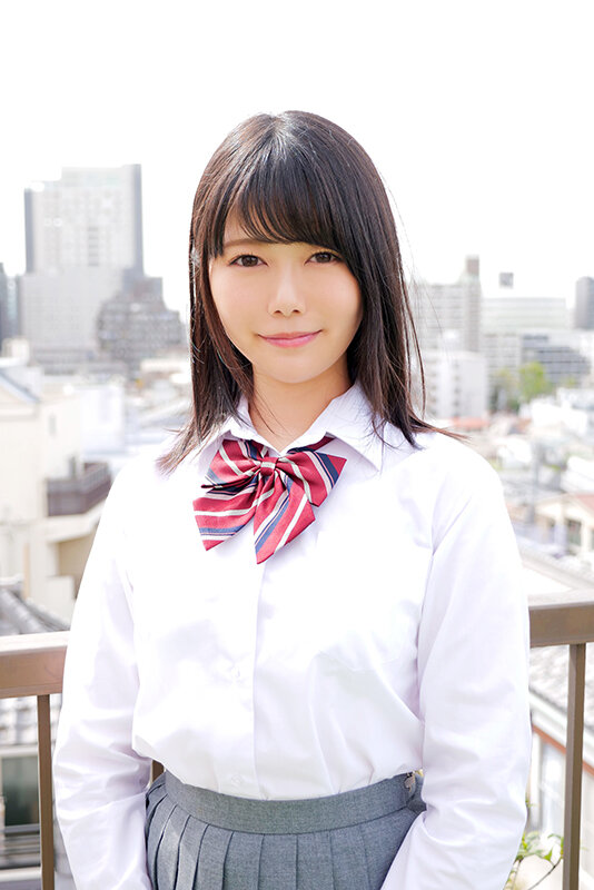 素人女子校生の皆さん！開放的な青空の下で超濃厚なベロチュウしてもらえませんか？舌を絡ませるキスで脳がトロけて高まっちゃって！？ キスしながら生々しい中出しセックス！