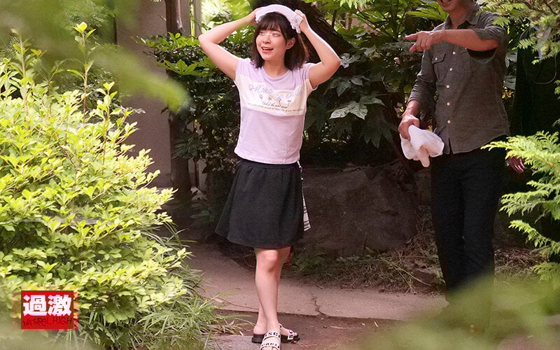 男湯で出会った痴女っこ8 突然のベロちゅうと抱っこSEXで迫られ我慢できず何度も膣射 父親がいても挿れたがる桃尻娘