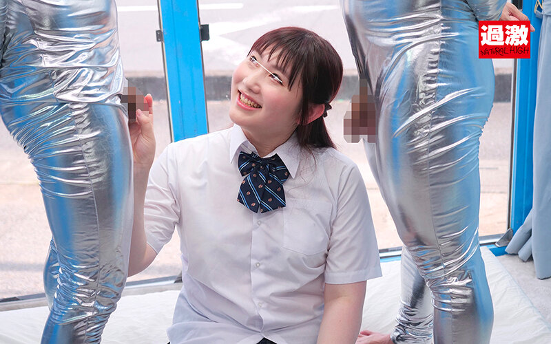 【ゆうゆ24歳】NHマジックミラー号 制服の似合うニューハーフ娘がおちんちん年齢当てに挑戦！Wチ○ポに挟まれ大興奮！初めての串挿し3Pでケツ穴ぱっくり連続ペニキュン中出し