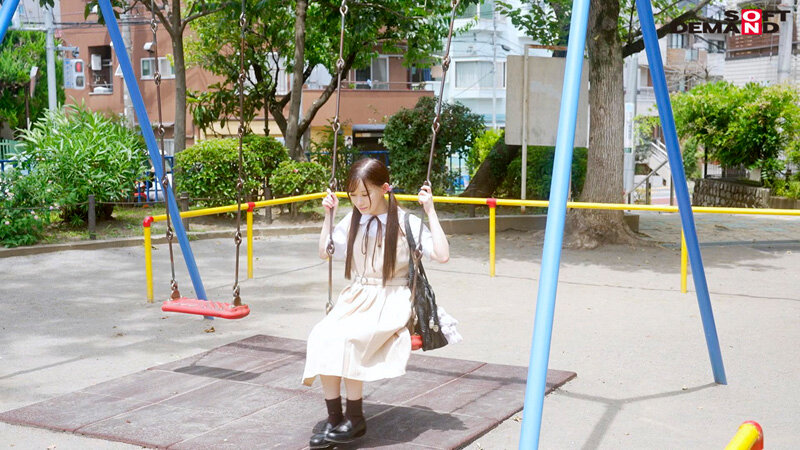 「中出しってきもちいいんですか?」136cmの大冒険。校内ではじめてのゴムなしセックス 美好柚伽