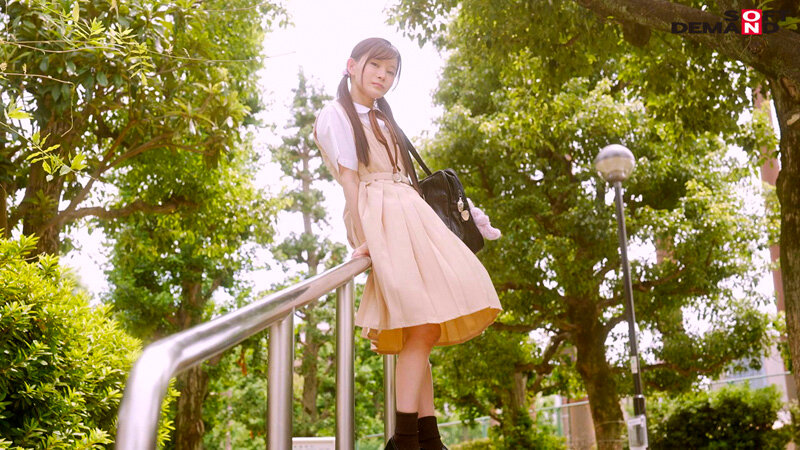 「中出しってきもちいいんですか?」136cmの大冒険。校内ではじめてのゴムなしセックス 美好柚伽