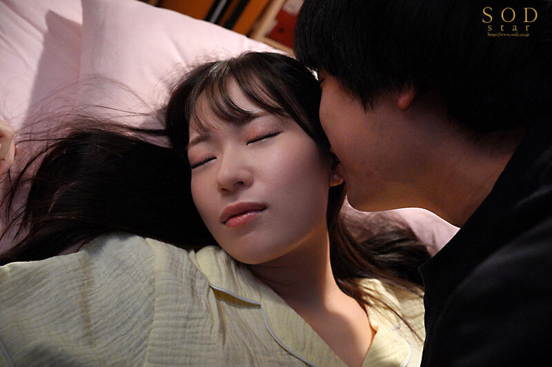 何があっても絶対に起きない義姉を夜な夜なノンレム眠姦 布団に潜り無防備なマ○コを突きまくり挿れ放題! 稲荷ある