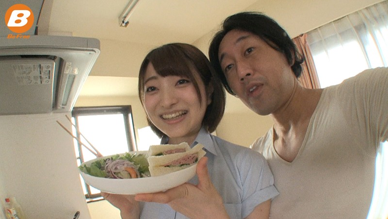 妻が実家に帰っている間、教え子と24時間夢中でヤリまくった記録。 中城葵