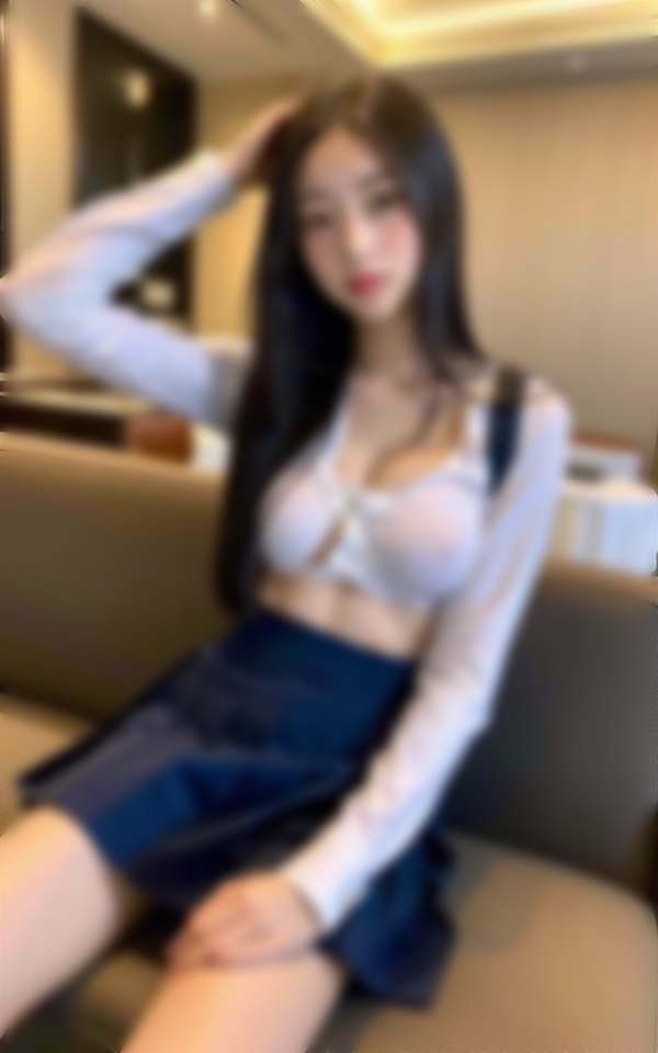 貧乳制服女子と公園露出デートから夜はハメ撮り