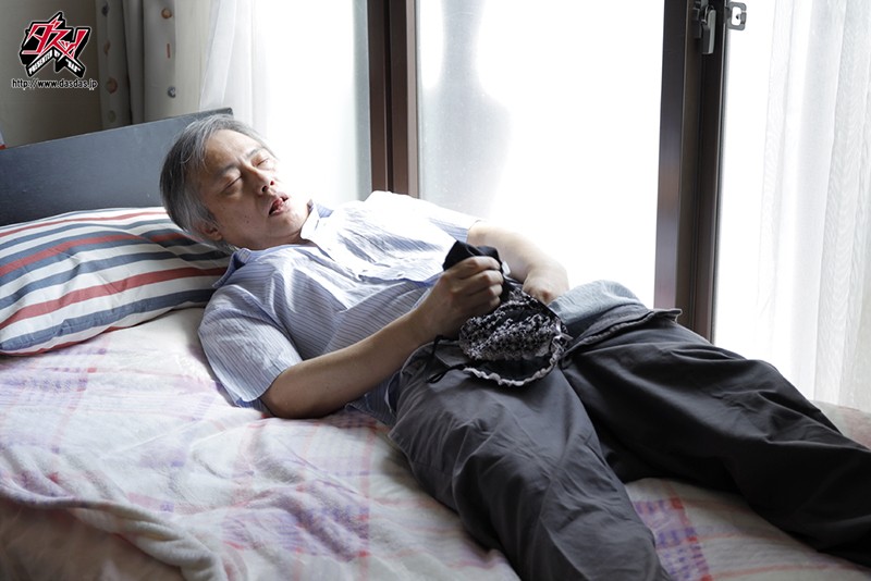 隣人に俺の彼女が寝取られて。「ベランダに忍び寄る怪しい人影編」 陸畑ひなの