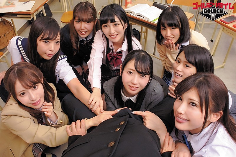 元ヤリマンばかりの定時制校でミラクル展開！女子は全員制服だけど年齢はバラバラ！！しかも男はボク1人！ボクの通う定時制校は校則で制服着用が義務なんです！クラスには色々な世代の女の子がそれぞれ当時の制服姿で来るから毎日がドッキドキ！しかも、みんな昔ヤリマン…