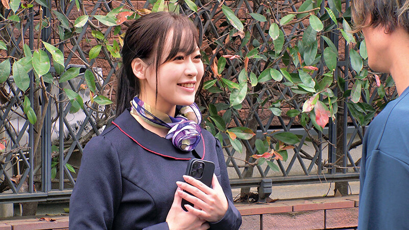 一流百貨店に勤務する清楚で品格漂う美容部員さんが童貞君とくちSEX!キス未経験男子に唇が素敵なキス好き女子がDキス、舌吸い、舌挿入、舌激ピストン!顔中よだれまみれで恍惚絶頂!下のお口も濡れ濡れになってま●こでも生中童貞筆おろし!!