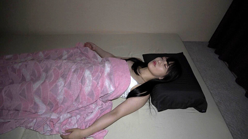 媚薬入り睡眠薬で昏●状態の美少女たちに夜●い中出し!!Vol.9