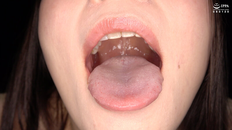 「超オススメ!人気女優 乃木ちはるチャンの舌ベロ・口内・歯・のどちんこ観察!」