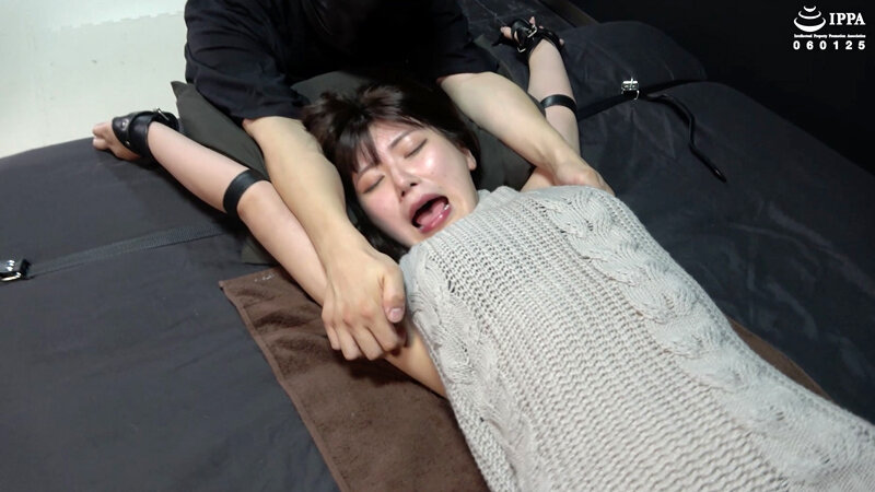 「感度バツグンののかちゃんを大の字拘束で動けなくして泣き顔になるまでくすぐりつくしてみた!」わかしラボVol.031- 7 有加里ののか