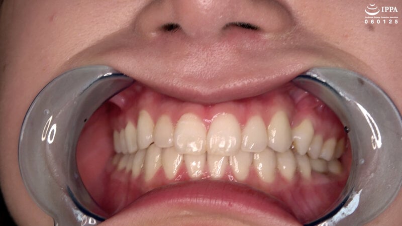 人気女優 有加里ののかチャンの歯・口内・のどちんこ観察＆顔舐め鼻フェラプレイ！！！