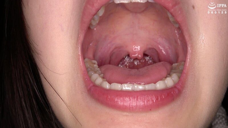 人気女優 有加里ののかチャンの歯・口内・のどちんこ観察＆顔舐め鼻フェラプレイ！！！