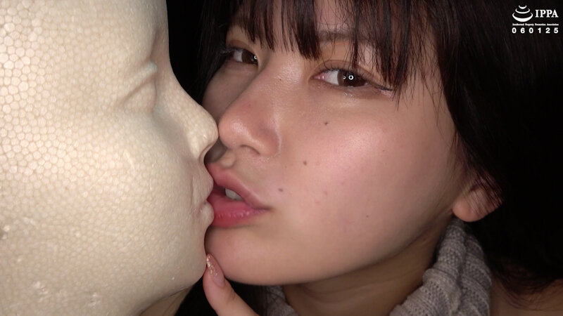 人気女優 有加里ののかチャンの歯・口内・のどちんこ観察＆顔舐め鼻フェラプレイ！！！