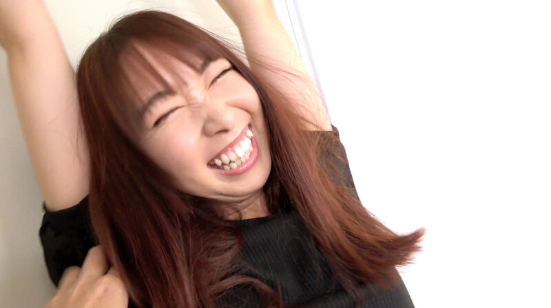 「綺麗なお姉さんを立ち拘束脇くすぐりからの乳首くすぐり責め!」堂本未來 1