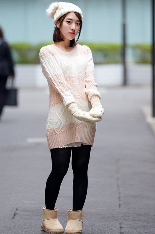 【雪肌・純白19才】初めての彼氏が魔チ●ポすぎてSEX中毒になった19才！ピル飲まされ冬休み中おうちで生ハメSEX三昧 都会に染まる田舎ピュア娘ぇ【流出厳禁】