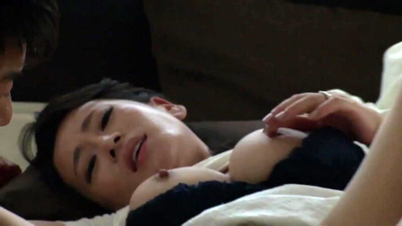 【妻告白】夫以外の男で絶頂する巨乳妻の再現映像 玲さん41歳