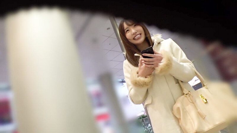 爆乳素人ちゃん チ●ポとお金とセックスが大好きなドスケベ爆乳美女