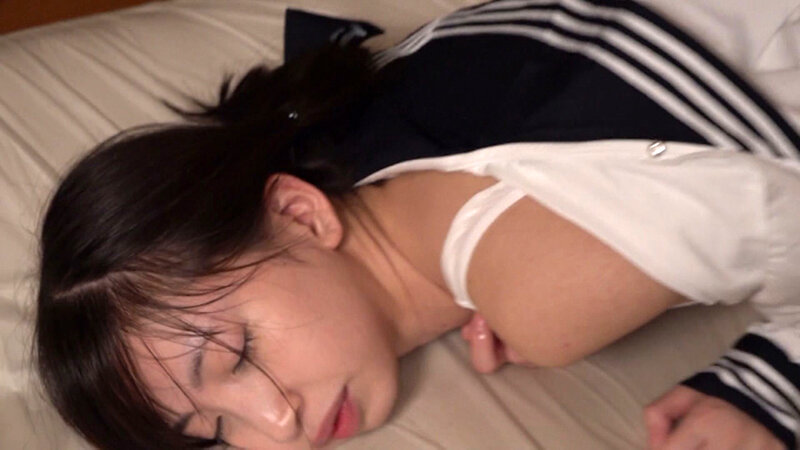 制服姿のスレンダー萌え少女 Part.4