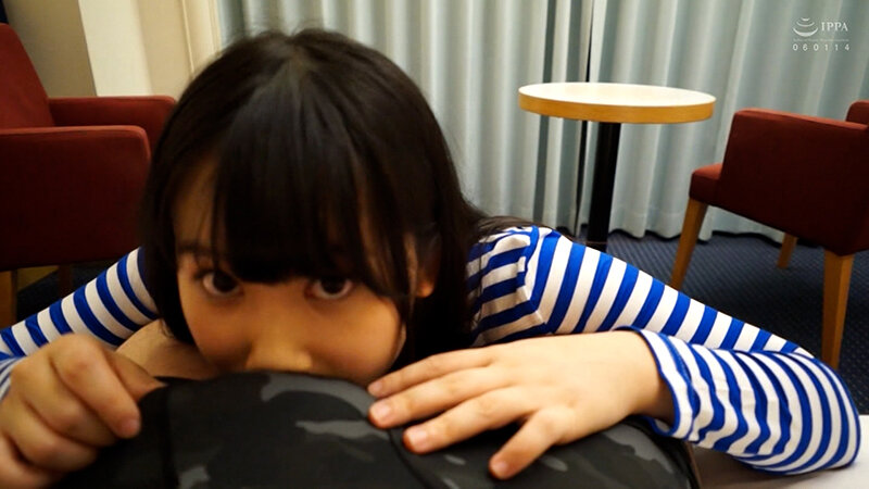 こんな可愛い娘が！？あどけなさが残る美少女のマ〇コに人生初の生挿入でハメ倒す！