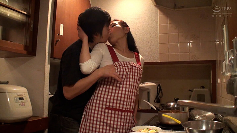 セフレにするなら五十路熟女のお母さんが一番！いつでもそばにいて僕がムラムラしたらどこでもできる肉欲まみれの家庭内不倫！？