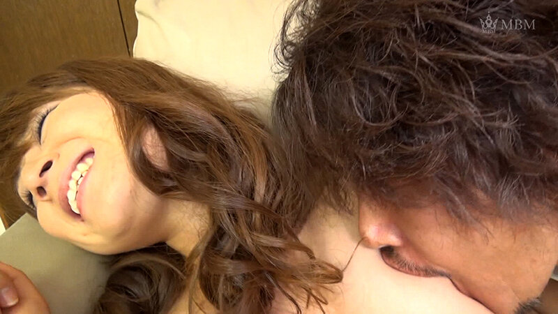 新婚ほやほやの奥さんをパーツモデルでバイトしませんか！？騙して連れ込みそのまま中出しSEX！