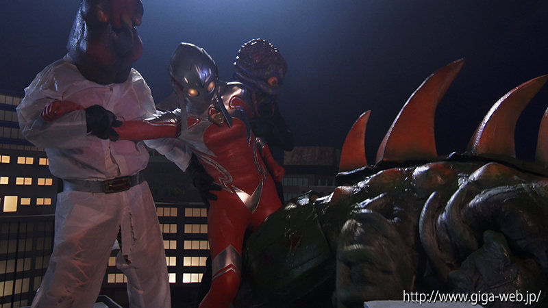 巨大ヒロイン(R) アルティーレイズ 平井栞奈