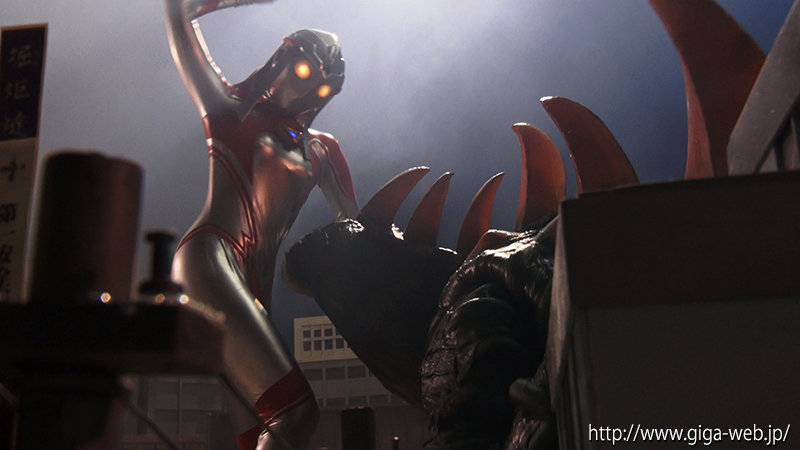 巨大ヒロイン(R) アルティーレイズ 平井栞奈