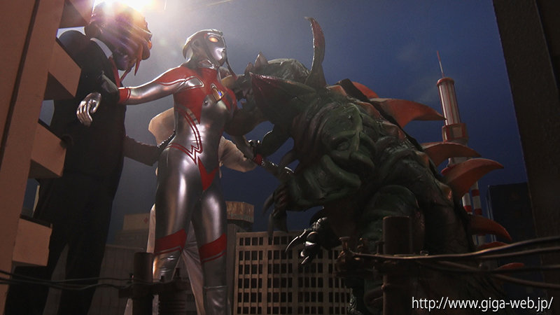 巨大ヒロイン(R) アルティーレイズ 平井栞奈