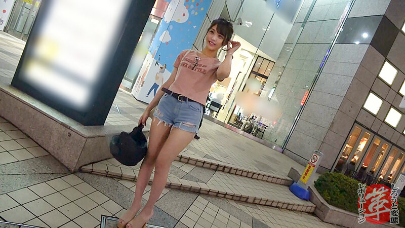 人生初の前戯にグショ濡れ！ゆなちゃんに革命を。圧倒的美尻＆美乳なスレンダー美女！ベロチューだけで身体をビクつかせ、マン汁ダラダラwシックスナインでW責め！！たっぷり前戯からのガン突きピストンで喘ぎ狂う！挿入だけのセックスにさようなら。【しろうと… 木下ひまり