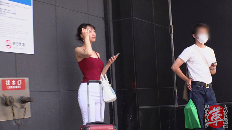 【視●4P】あさみちゃんに革命を。デカ乳輪がエロい淫乱看護師!視られて感じる痴女に3チ●コで徹底責め!!手コキ+パイズリ+エロ舌搾精!視線に囲まれデカマラピストンで絶頂。痴女特製おもてなしフルコースを味わえッ!!w【しろうと変態革命18人目】 長瀬麻美