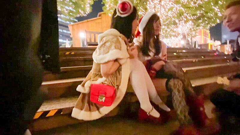 クリスマスナンパ ~聖なる夜にエロコスサンタを大量GET!!~