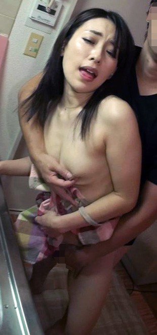 ザーメン便女の淫妻 奥村かおる