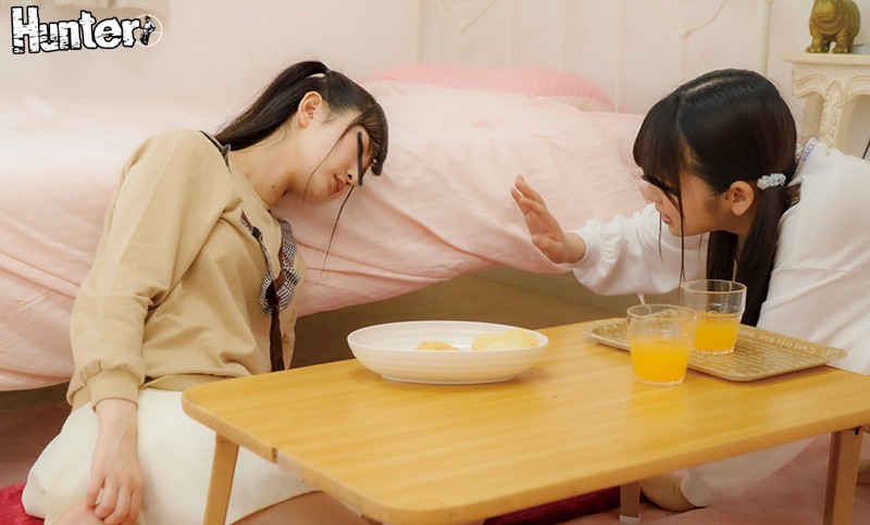 「私のお兄ちゃんエッチ上手でしょ！怖がらないで、感じていいんだよ！」従順な妹に呼んで来させた同級生を拘束し、中出しを繰り返す変態ロリコン兄