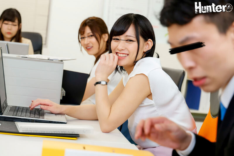 「胸ばっかり大きくて無能な巨乳女上司たちにこれから睡眠薬飲ましちゃいま~す!」集団睡眠薬レ●プ!ムカつく女上司を睡眠薬で眠らせてとにかく…