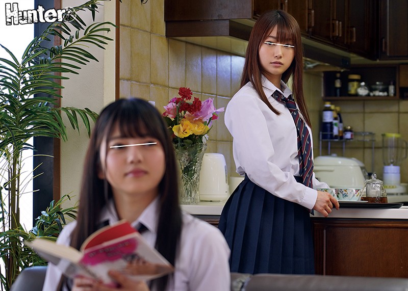 女子校内で超絶大な人気を誇っている姉のおかげで、そんな姉を慕う後輩と毎日エッチなことをしています…3