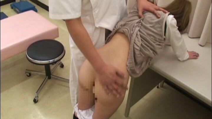 小児科医による卑猥行為の流出映像4時間17人