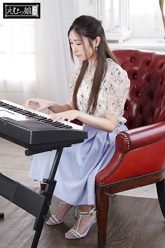 アナル解禁AVデビュー！ しとやかに…しなやかに…肛門マゾアクメ 中条鈴華