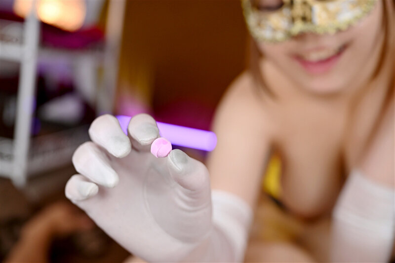 【VR】バブリーストロング!!【超肉感即エロ特化VR】ロリ巨乳なキャストに 無間快楽コースで82分間責められ抜かれっぱなし!!23発出すまで帰れないメンエス