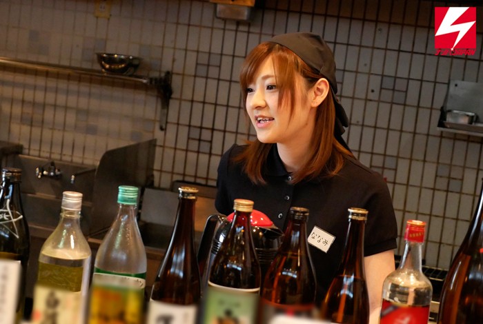 東海地方某県で見つけた天使すぎる居酒屋店員さんを1週間かけて口説き落としAVデビューさせちゃいました！ ナンパJAPAN EXPRESS Vol.32