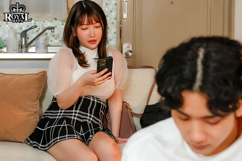 朝起きたら部屋に潮でビショ濡れの布団と爆乳同級生!いつも生意気で悪態ばかりついてくるのに、甘えてきたので… 弓乃りむ