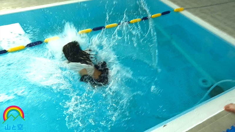 競泳水着J系鬼畜集団水責めレ×プ 有栖舞衣