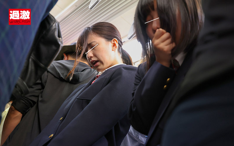 J○2人組W指マン痴● 友達の近くで愛液が滴るほど感じてしまう汁垂らし娘たち