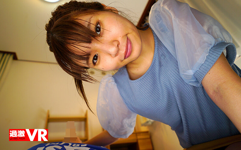 【VR】ずっと見上げっぱなし！膝枕をしながらボクのチ○ポをシゴいて射精させるほんわ彼女
